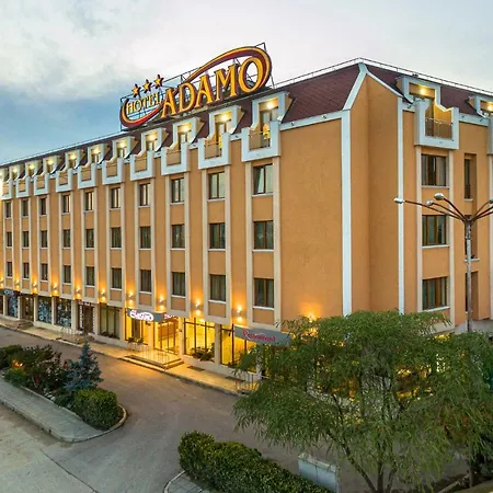 阿达莫酒店 3* 瓦爾納