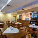 Adamo 3* Varna