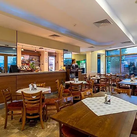 Adamo Hotel